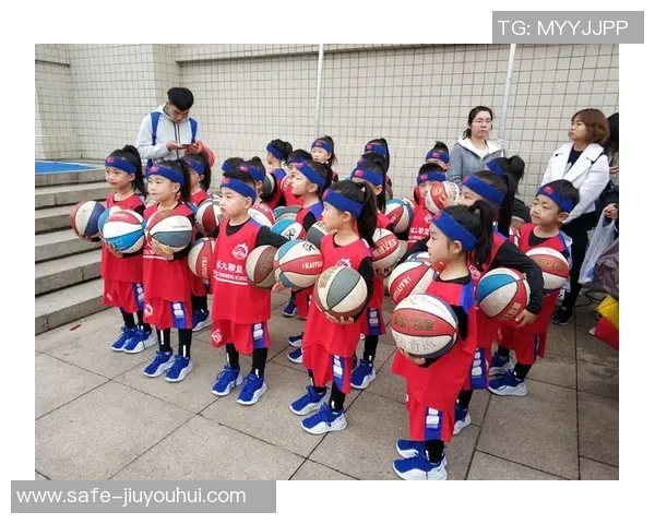 最篮球宝贝的魅力与风采如何征服赛场与观众心灵 最篮球宝贝的魅力与风采如何征服赛场与观众心灵